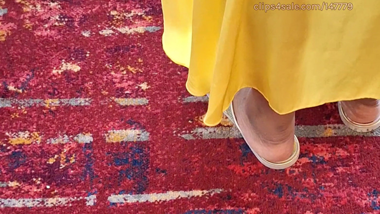 Foot Patrol: My Stepmama's Travel BFF Got Big Juicy Meaty Feet