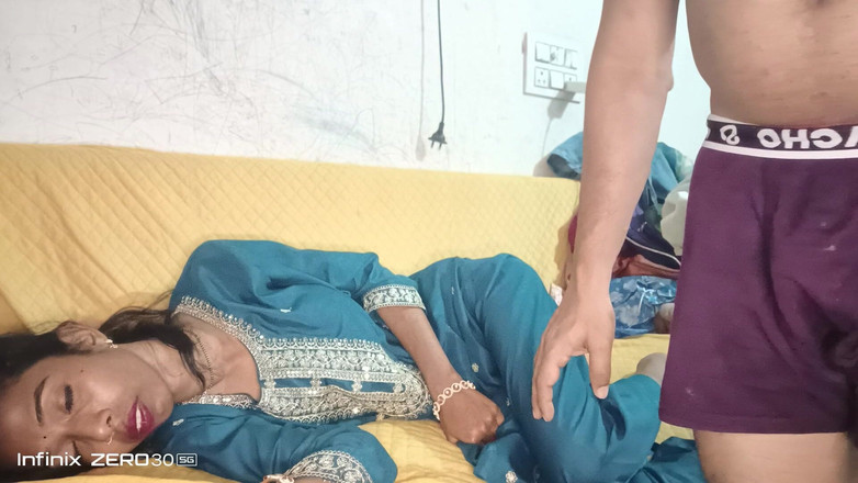 Truefuker: Main Apne Kamsin Byaphrend Ko Uske Sath Itni Jordar Chudaee...