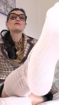 Čichám na moje plaché nohy, než přijde Santa Claus! Lady Victoria Valente