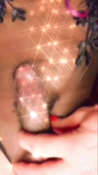 Lizzaali: Mini compilation d'éjacs avec bling