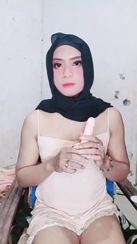 Latihan Deepthroat Serius Pertamaku