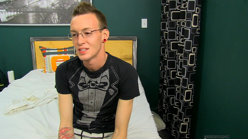Chris Jett Hasn't Taken Many Cocks (Lollipop Twinks)