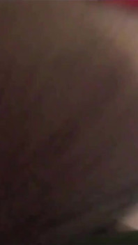 Noel Baba'nın azgın sürtük orta yaşlı seksi kadın oral seks, domaltmalı ve eldivenlere boşalma ve kırmızı ceket