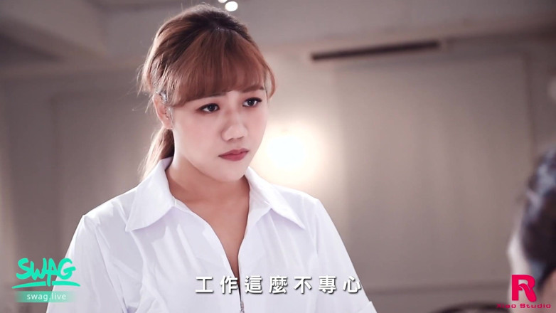 SWAG.live: Taiwanese Nurse Fucks Her Patient and Doctor - Uncensored