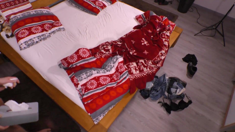 Deutschland porn: Moja seksowna żona jest suką!