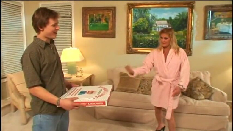 Big Ass Bitches: Older women fucks a younger guy