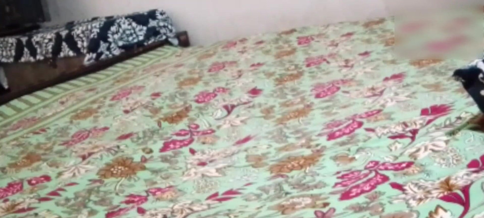Abida sexy: बेवकूफ ब्रूना ने जंगल में एक बाइक तोड़ दी और अपनी चूत के साथ मरम्मत के लिए रखी! कुत्ते शैली में पकड़ा गया