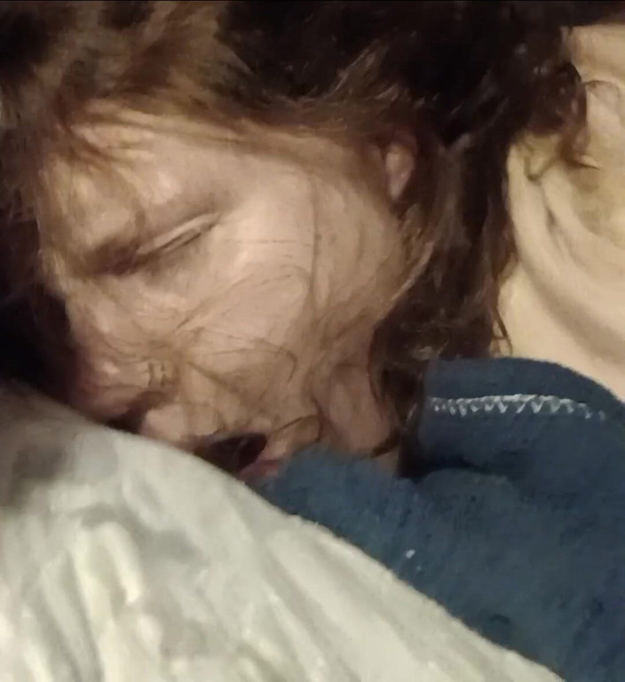 Skybay: Anisleigh williams wird doggystyle gefickt, stöhnen für veiwers