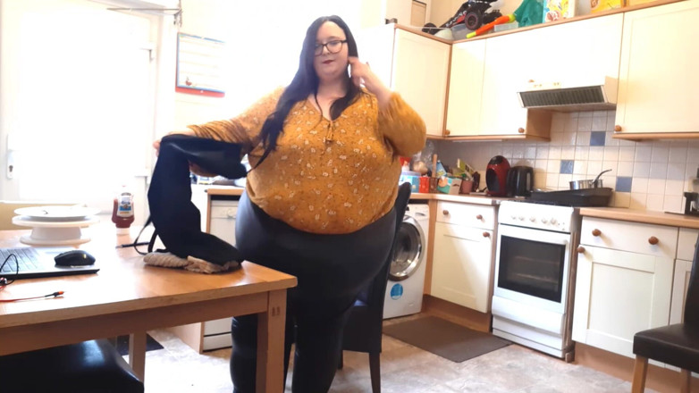 SSBBWLadyBrads: BBW SSBBW fanfiction fantasy eating and body growth
