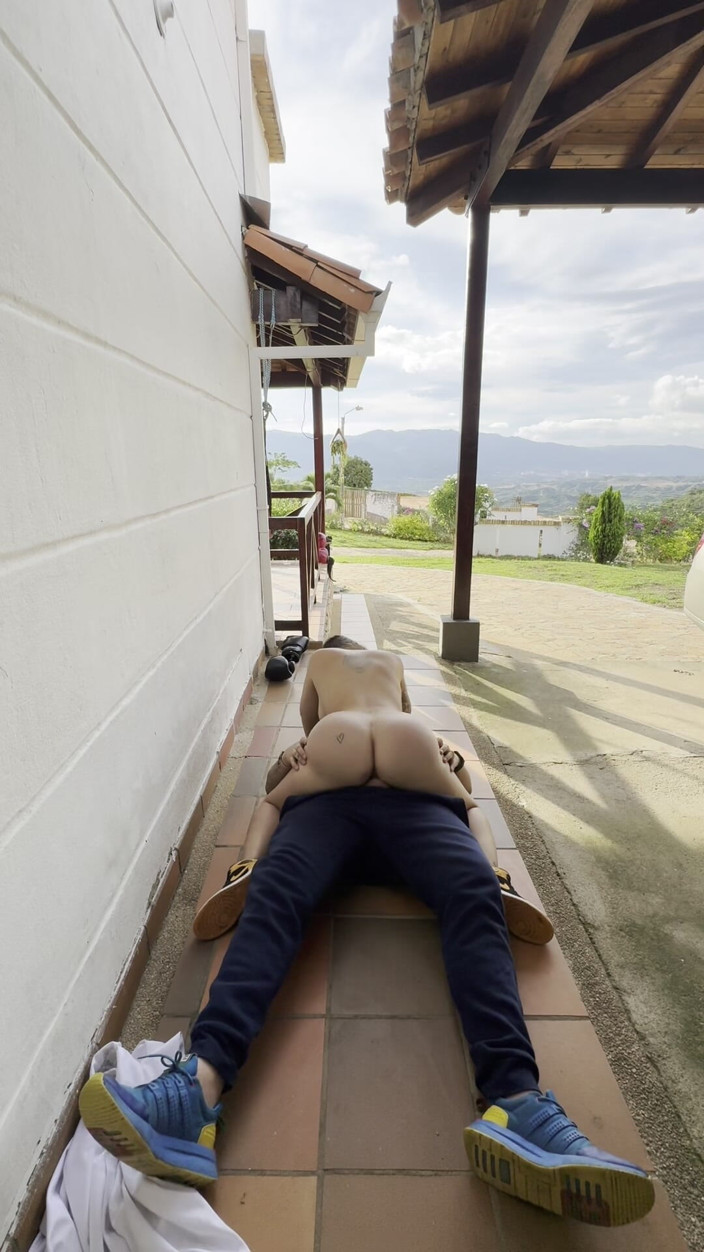 Sara Blonde: Real and Amateur Sex Outdoors - Sara Blonde