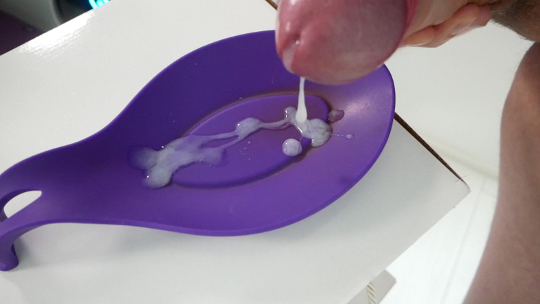PeopleNeedCum: My Precious Cum Fountain!