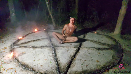 Arthur Eden aka Webcam God: Ring of fire - The ritual (4K)