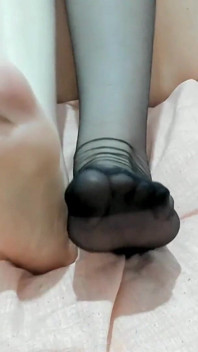 Suole rosa- feticismo del piede- piede turco- Feticismo del piede turco- Calzini neri- proprietario turco- porno turco- miLF turca