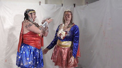 Gunked up girls: Super-eroii Lola și Jodie