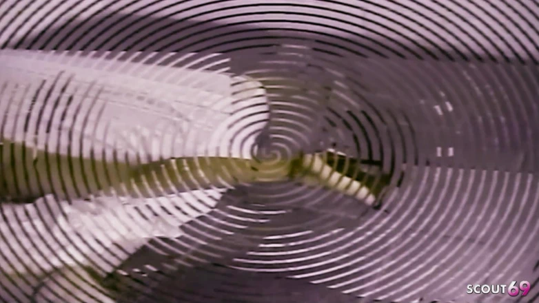 Shemale TS Collection: Худенькую латину-транса трахнул анально в подвале сосед