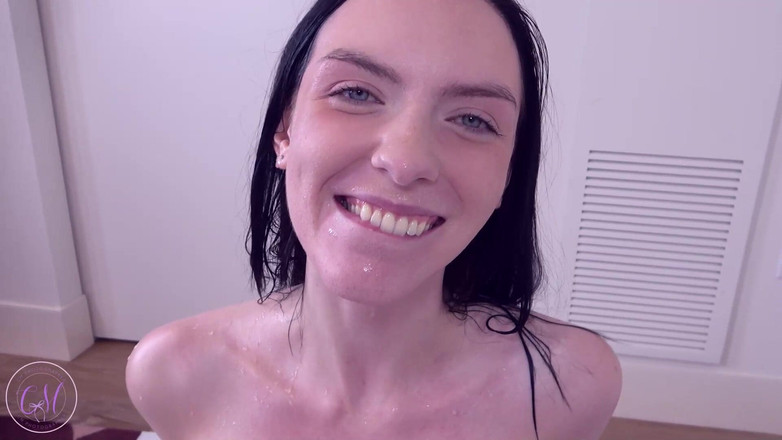 Chris Marxxx: Celestina Blooms: wawancara yang berujung kencing