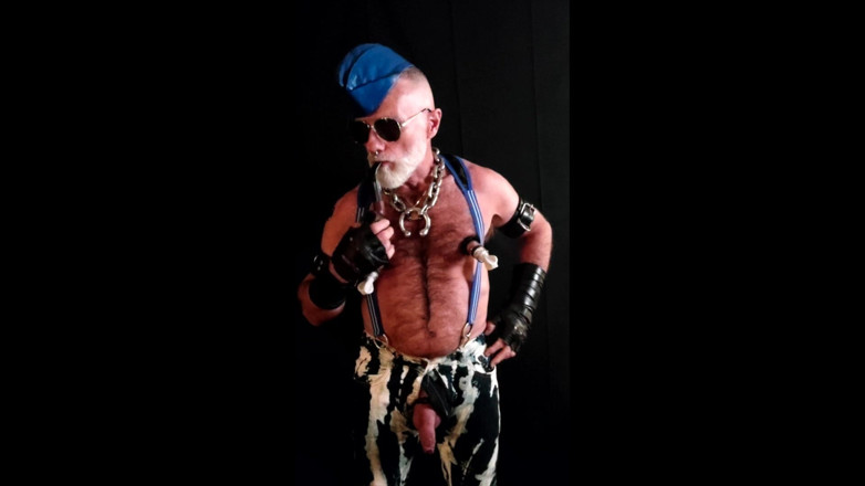 MusclesCigarsFFPig: Odsávání bradavek