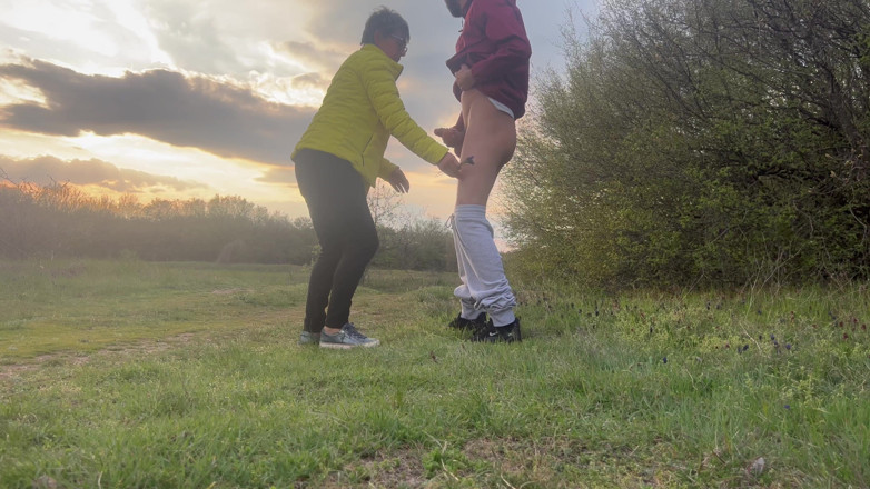 KingYordanov: La abuela anal al aire libre!