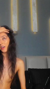 Ik Dans En Masturbeer Petite Verlegen Op Camera P4