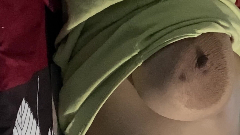 Ritu Bhabhi: Meri hermanastra desnuda en las tetas