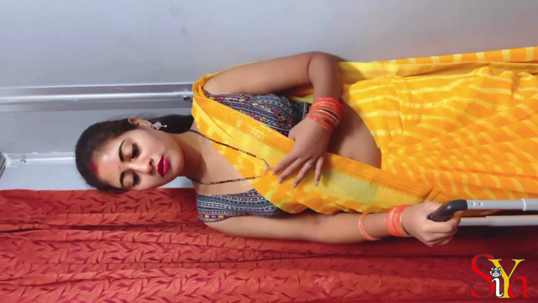 Vicky Siya: Siya la bhabhi indienne en lune de miel dans le...