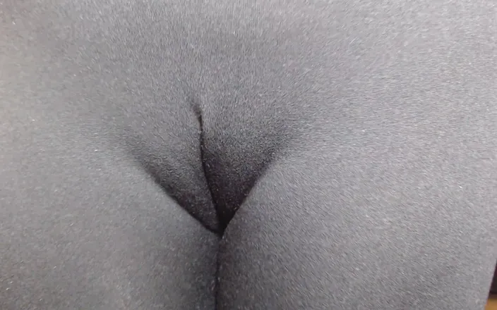 Abby Anna: Yoga Pants Camel Toe