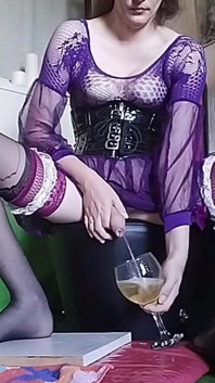 TvTs Isabella gyllene nektar dricka