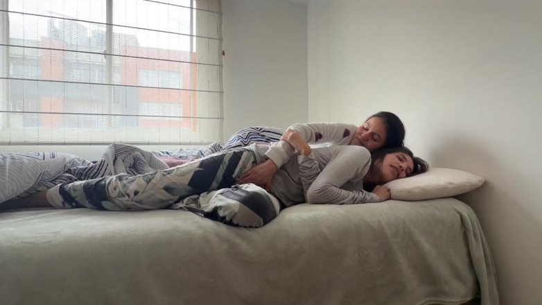 scarlettandc: Morning Sex Between Lesbians
