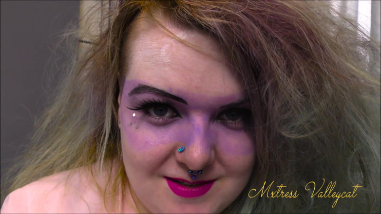 Mxtress Valleycat: แต่งหน้าหน้าฉันให้สวยๆ หน่อย