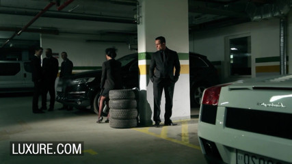 Luxure: Hardcore-orgie mit anissa Kate auf einem gemeinsamen parkplatz