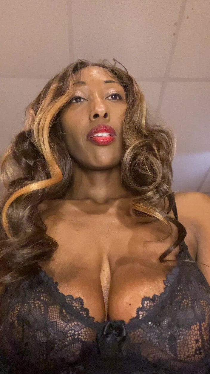 Tatiannasweets: 나는 이것을 많이 좋아해야한다고 생각하지 않지만 여기서 우리는