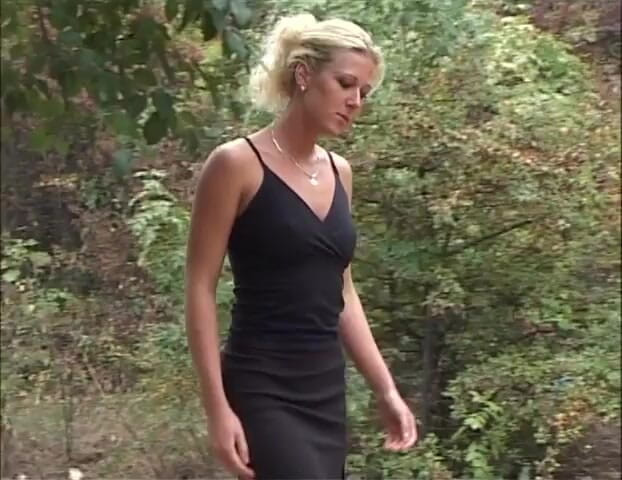 All about pee: Piss Swallow Top Model