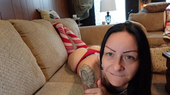 Raven Willow: मैं कूदता हूं और आप भुगतान करते हैं, मेरा शरीर आपके बटुए का मालिक है