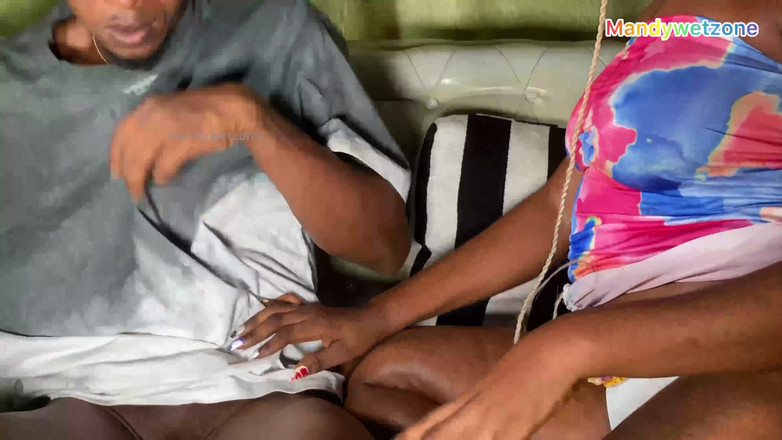 Mandywetzone: L'arrapante ragazza del college viene riempita di crema da enormi...