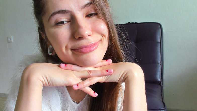 Rarible Diamond: Ruce pod mojí bradou