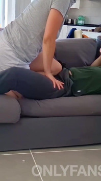 Ballerina Ballbusting and Footjob