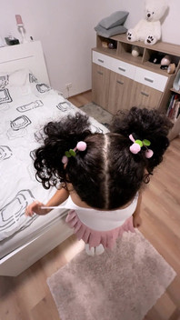 4'7 with Tiny Titties... Do You Like It?