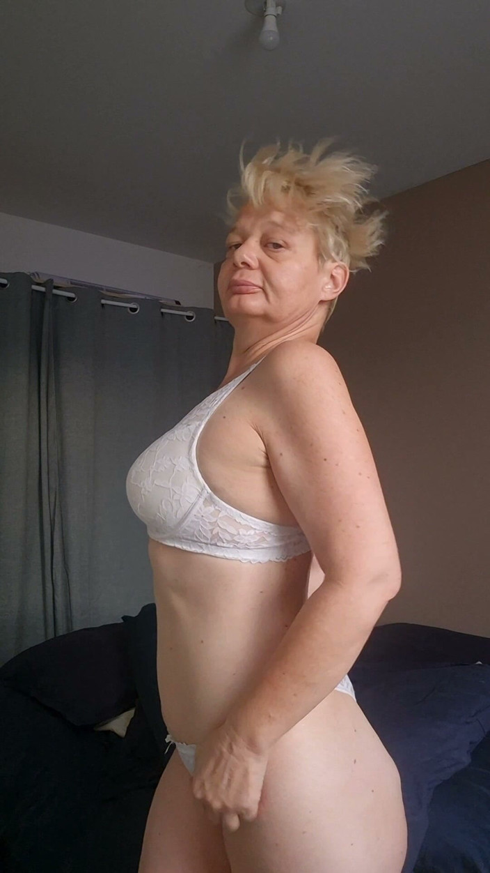 Sofy13: Hey Darling, Are You Joining Me for