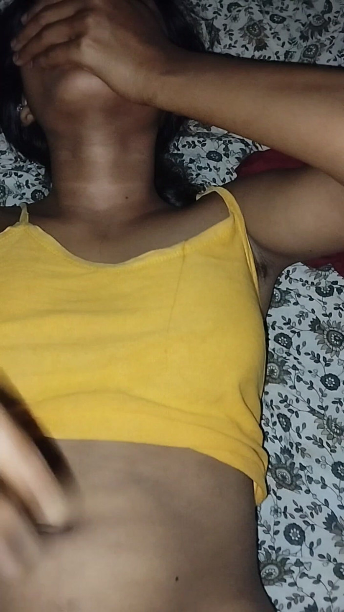 Desi Lovebirds: Videoclip complet romantic real