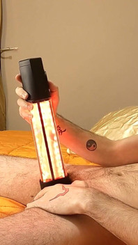Moiame Titan Red Light Penis Pump Masturbation
