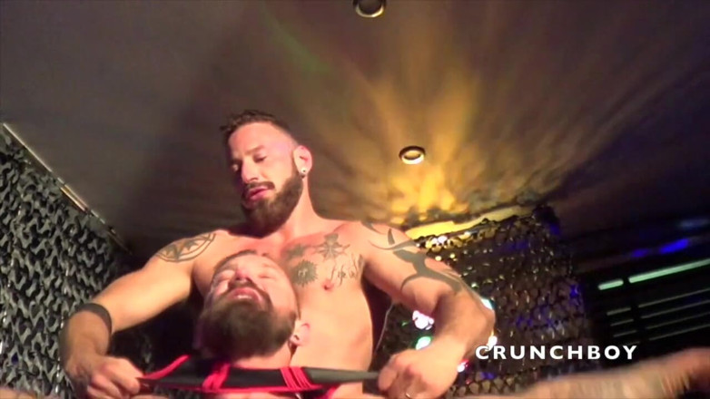 Gaybareback: Pokaż porno na żywo ze Stephane Raw i Antonio Miracle