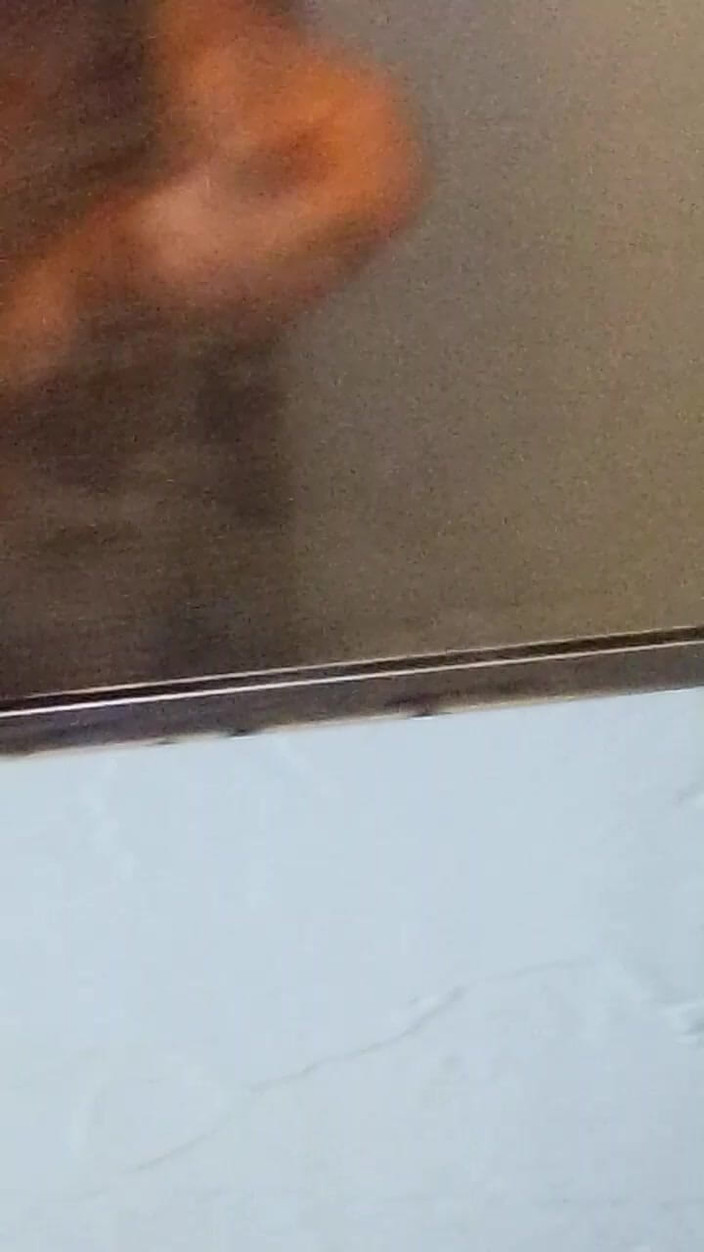 Markiesbitch: Aku lagi asik muasin diriku sendiri sampai aku muasin