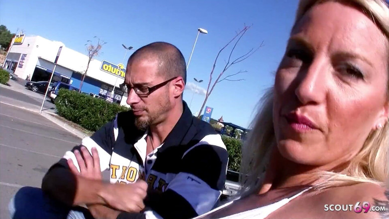 Full porn collection: Il marito rimorchia Michelle milf bionda all'aeroporto e la scopa...