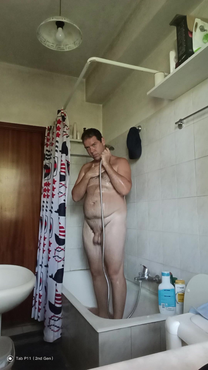 Mirko2589: Completely Naked in the Shower