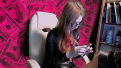 Banko Miyadzaki: Ocupado. Ignorando você intensamente.