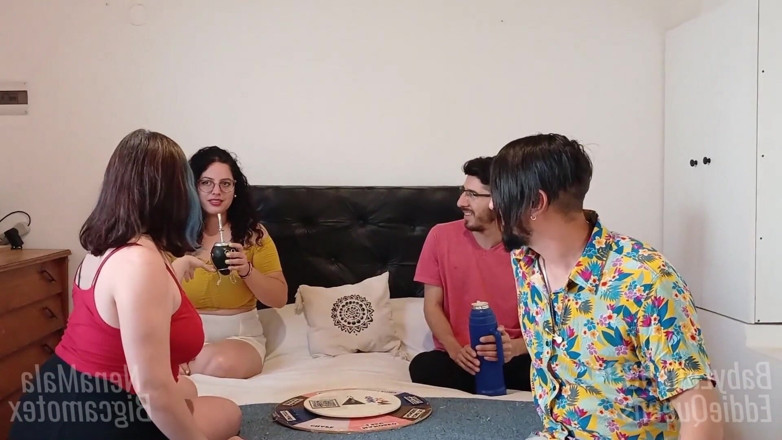 tunoviaputita: Swinger foursome part 1: những người bạn thân nhất học cách...