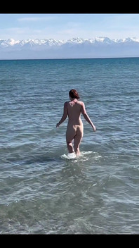 I Love It When Cool Waves Caress My Naked Body