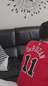 Náhodný hetero ženatý chlap v parku přijímá moji nabídku a zkouší jeho první gay kouření na obědě