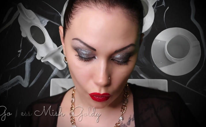Goddess Misha Goldy: Lipsberry seduction! Worship, wank and cum! JOI