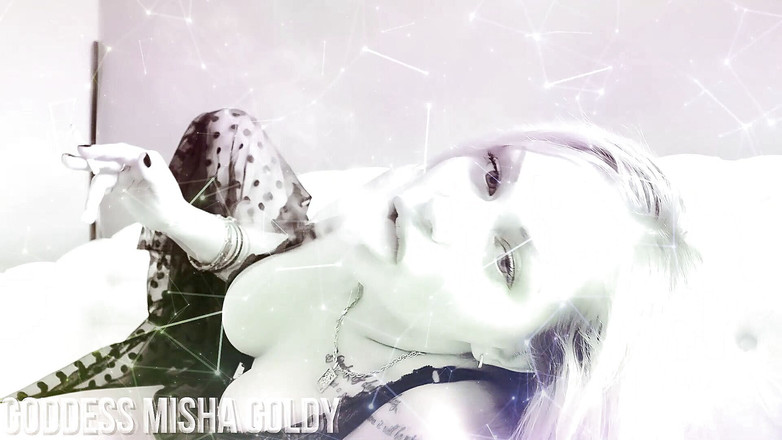 Goddess Misha Goldy: 给我看你的顺从！